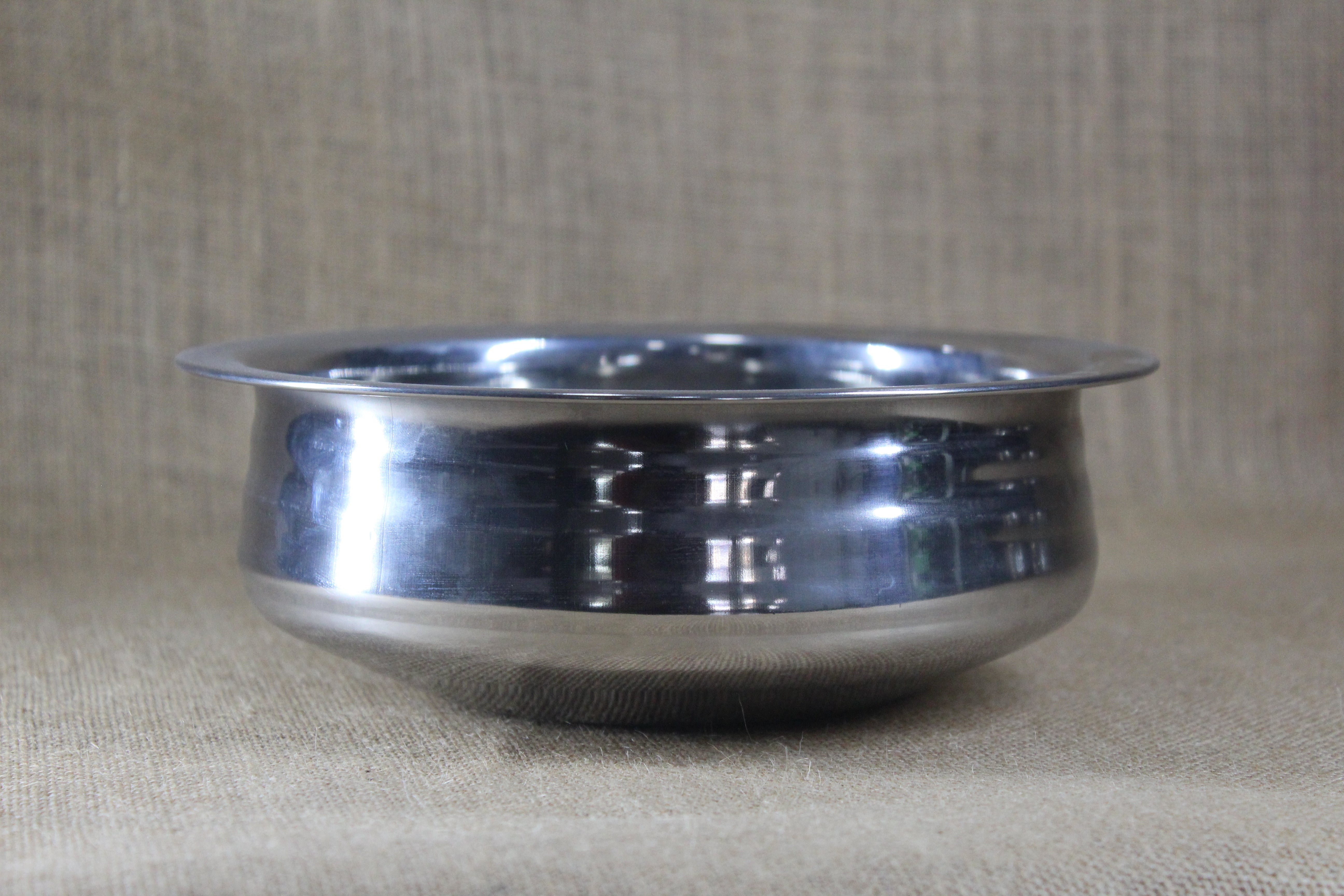 Stainless Steel Uruli