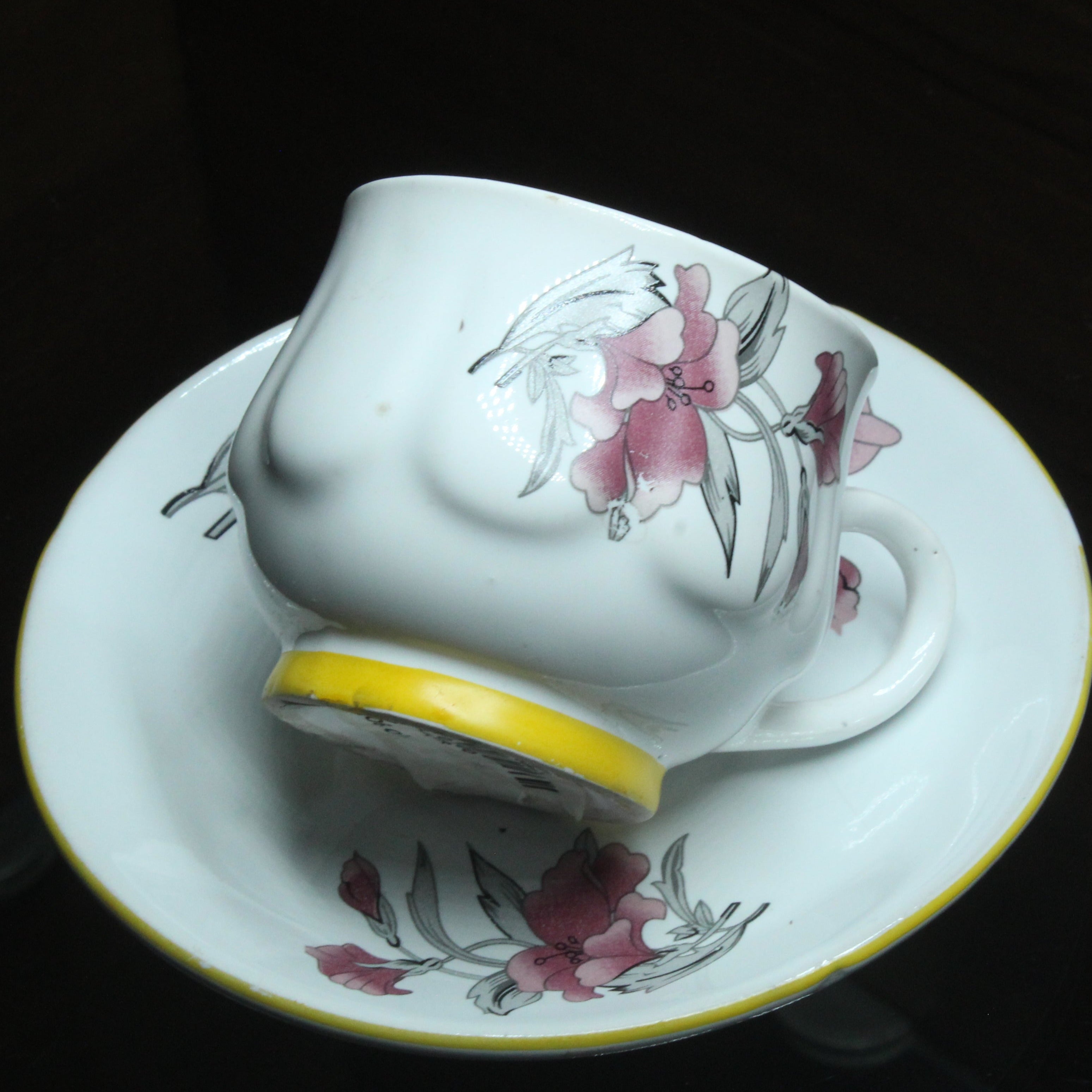 Cup And Saucer, 6 Nos - Buy Online from Cherakulam Vessels & Crockery