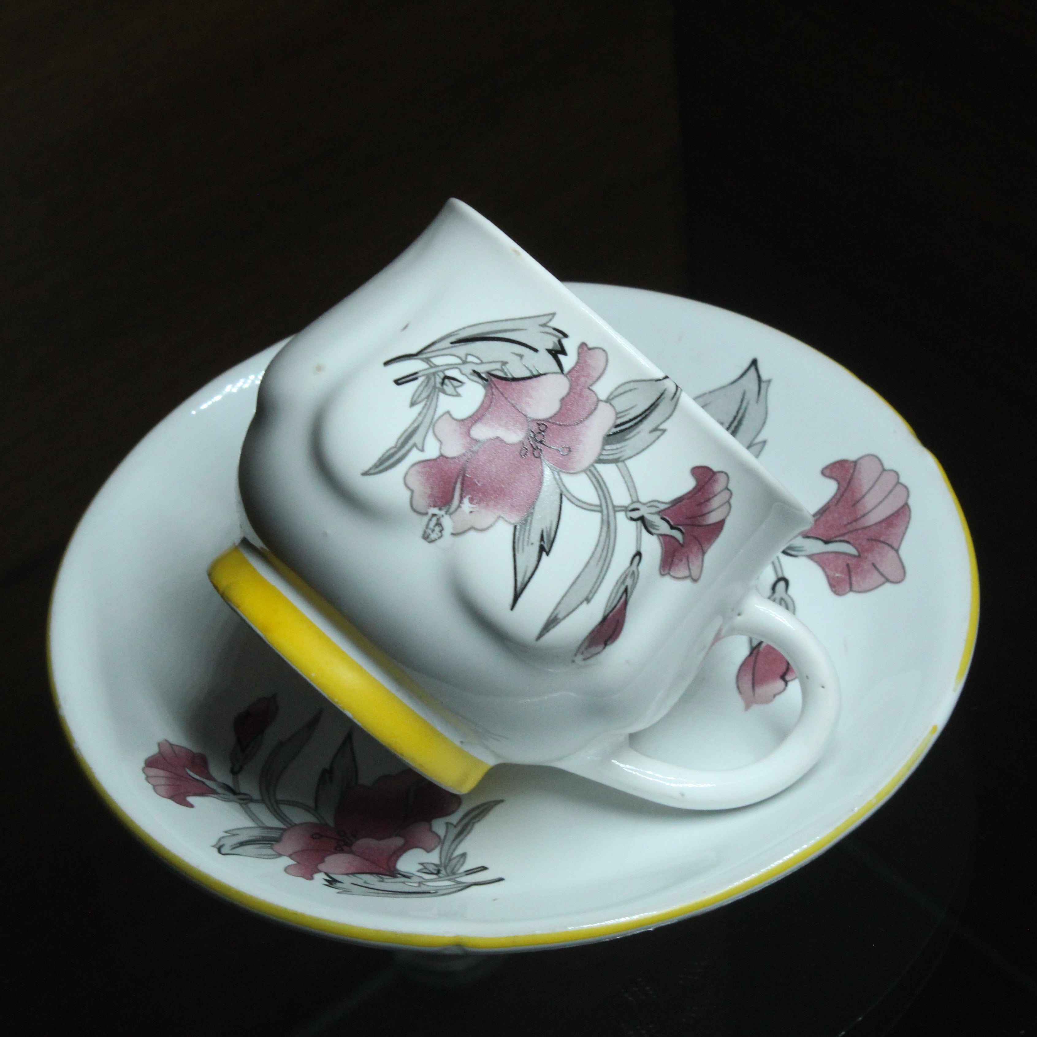 Cup And Saucer, 6 Nos - Buy Online from Cherakulam Vessels & Crockery