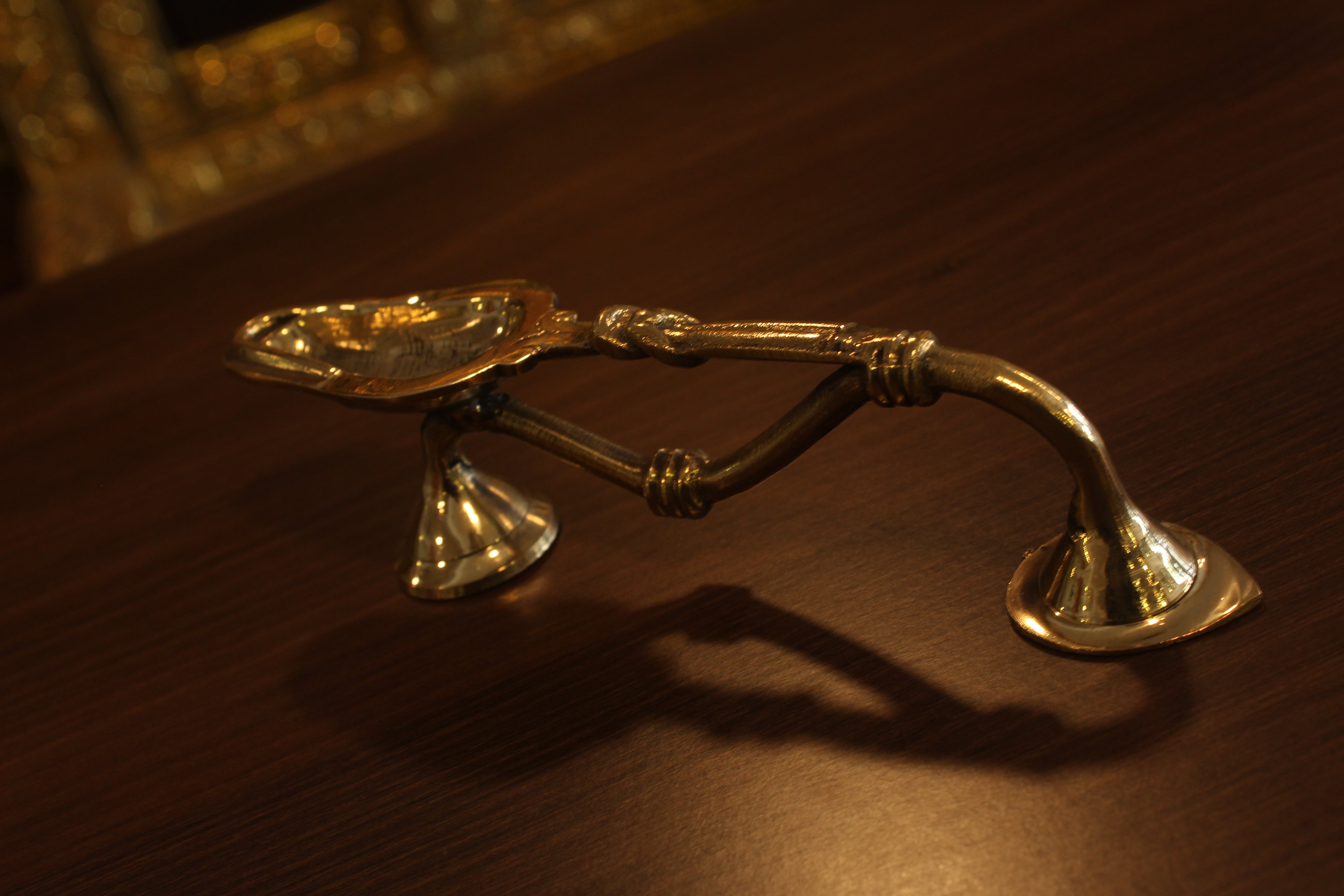 Brass Kodivilakku