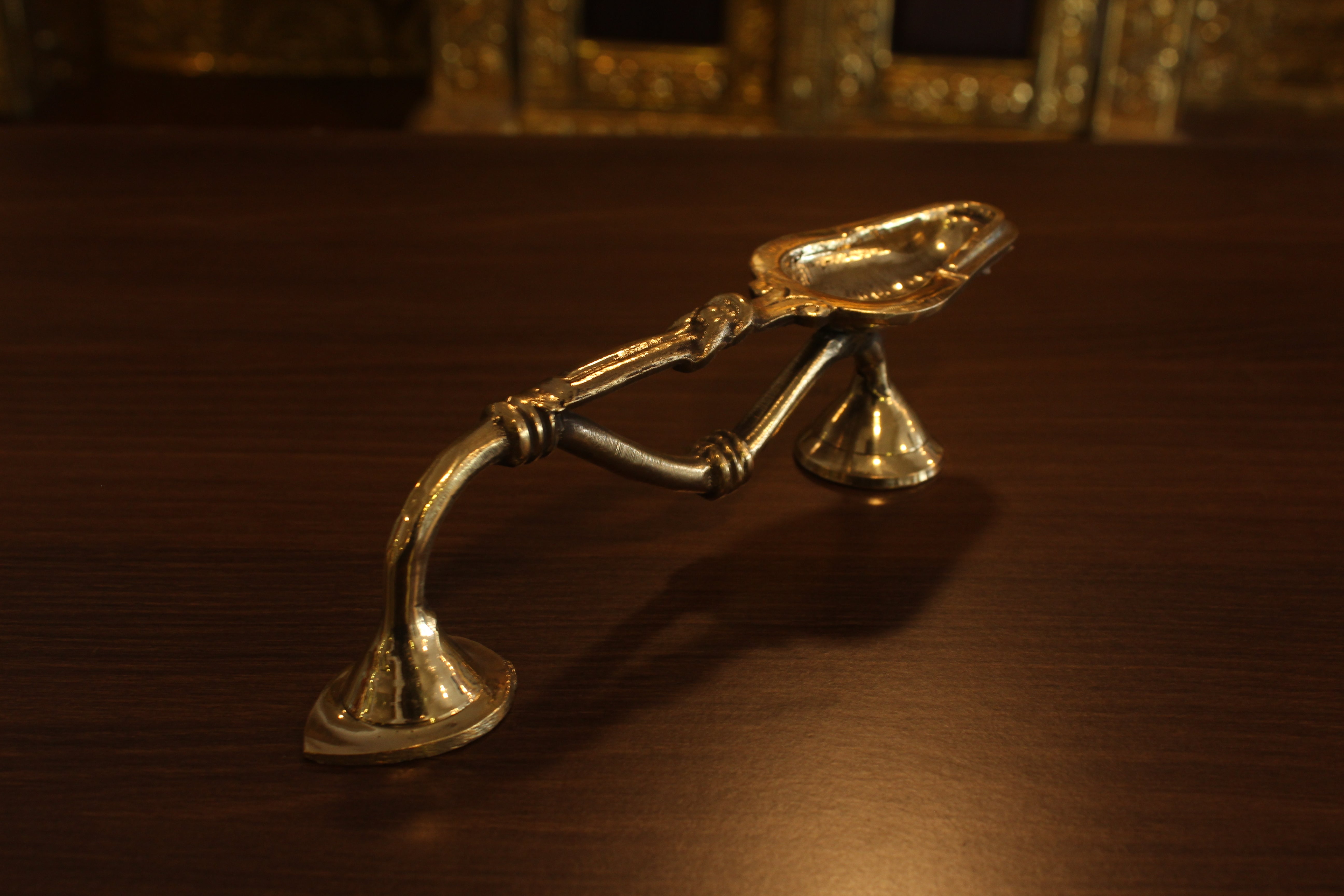 Brass Kodivilakku